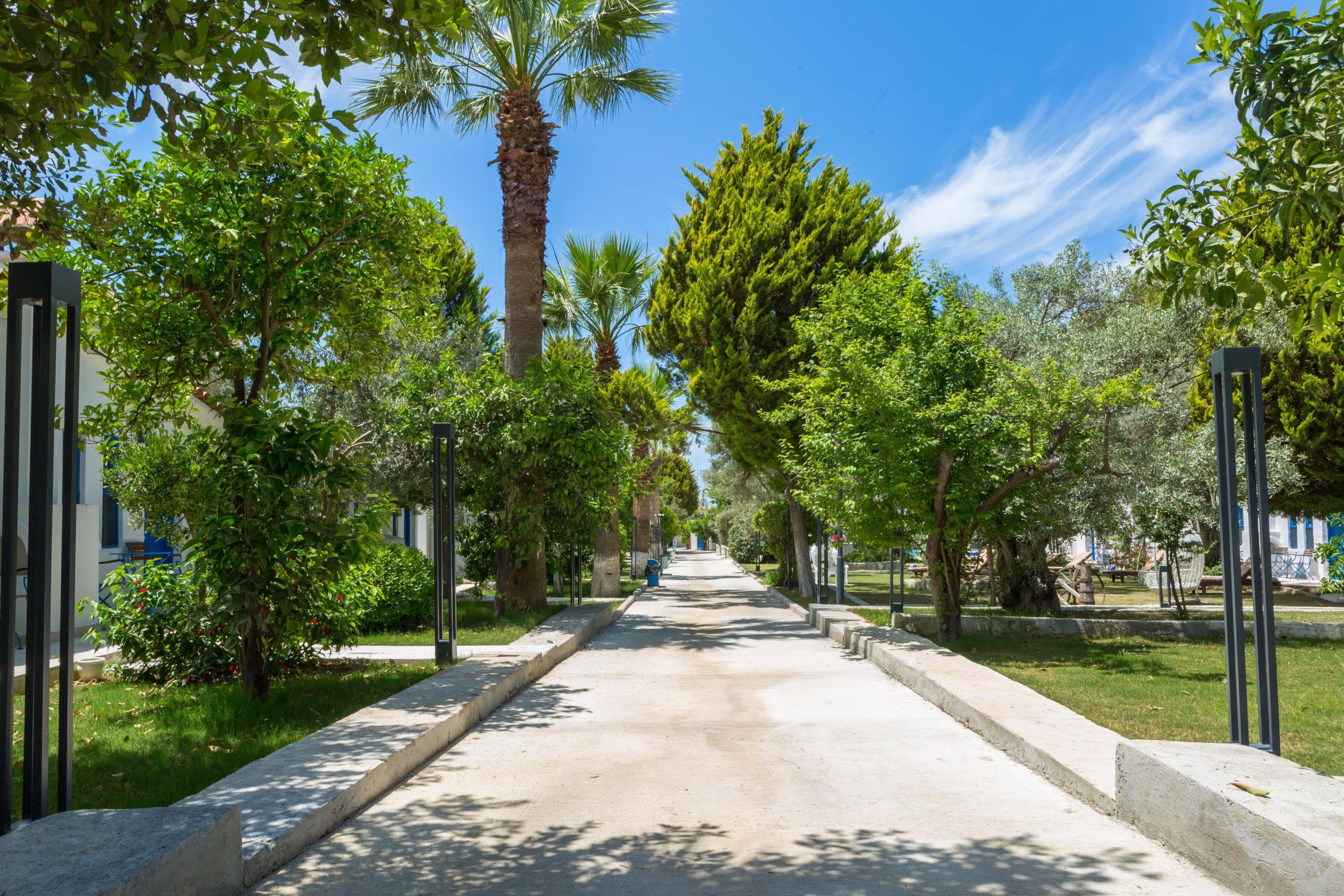 Risus Garden Marina Hotel Kusadasi Exterior photo